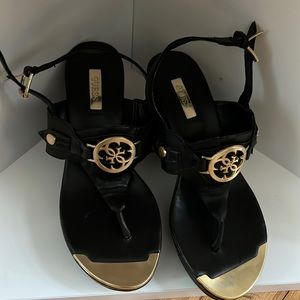 Pristine condition- tried on a couples times! Perfect no flaws.